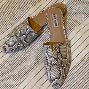 Steve Madden Flats